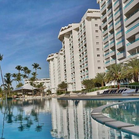 Marbella Towers Beachfront 2 Bedrooms Juan Dolio Eksteriør bilde